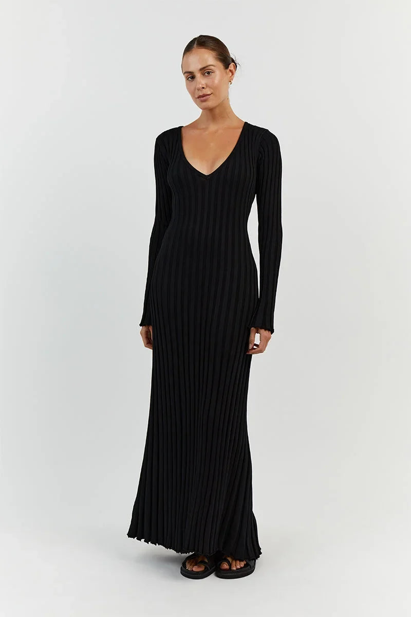 Dianara™ | V-neck knitted midi dress with sleeves