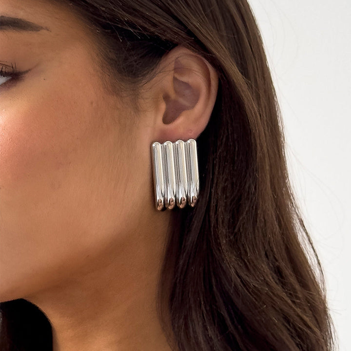 Long Ribbed Earrings Silver