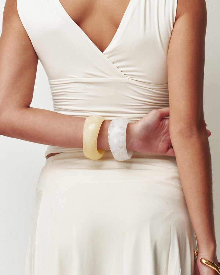 Cream Sculpt Bangle