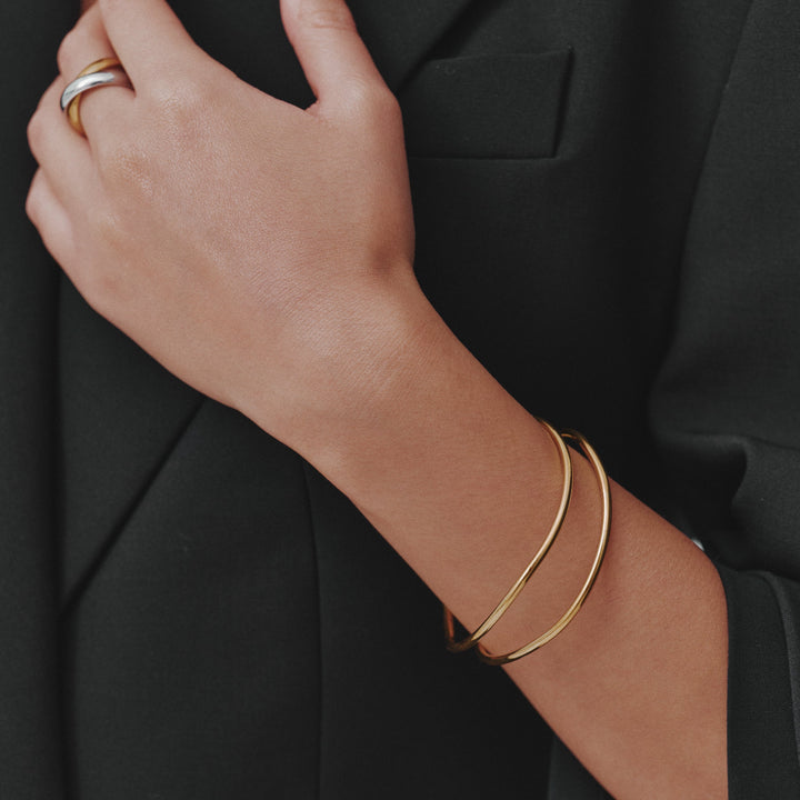 Gold Adjustable Wave Bracelet