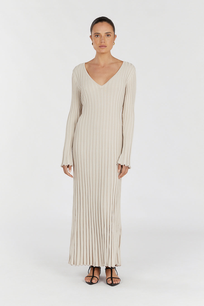 Dianara™ | V-neck knitted midi dress with sleeves