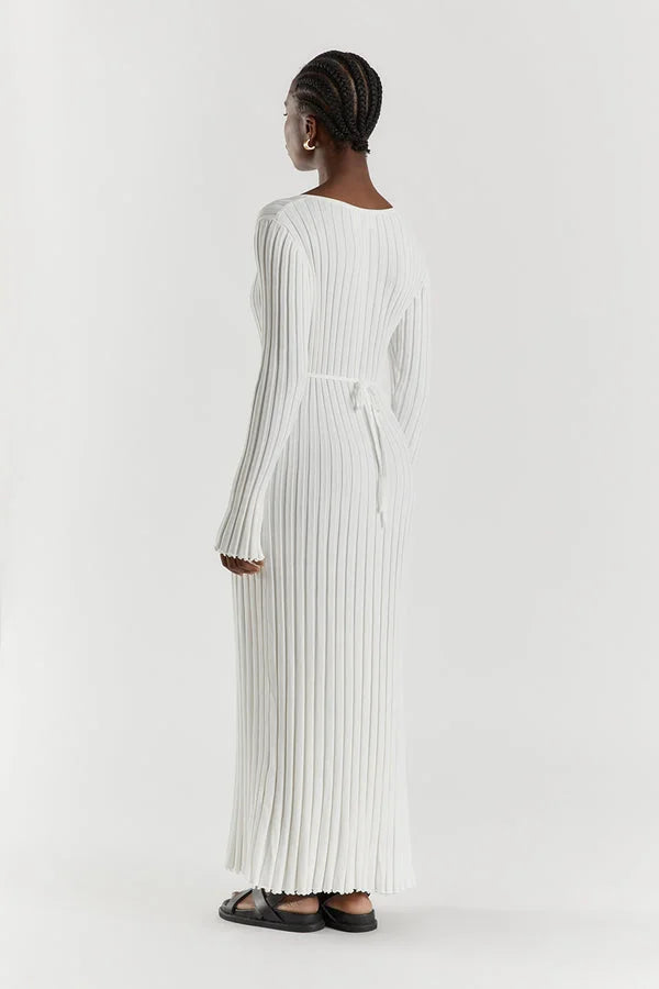 Dianara™ | V-neck knitted midi dress with sleeves