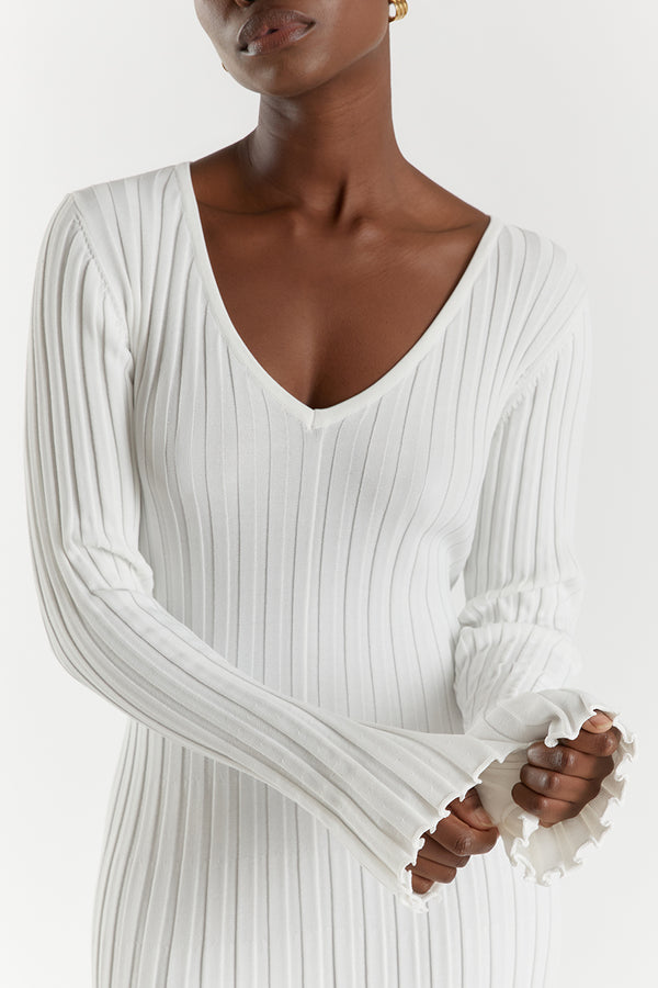 Dianara™ | V-neck knitted midi dress with sleeves
