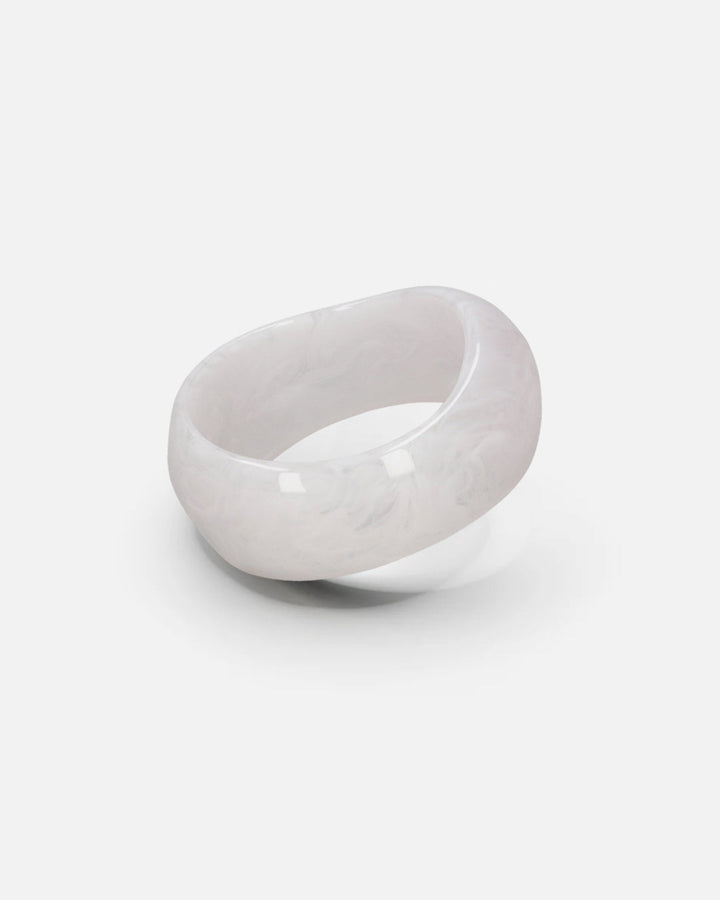 Cream Sculpt Bangle